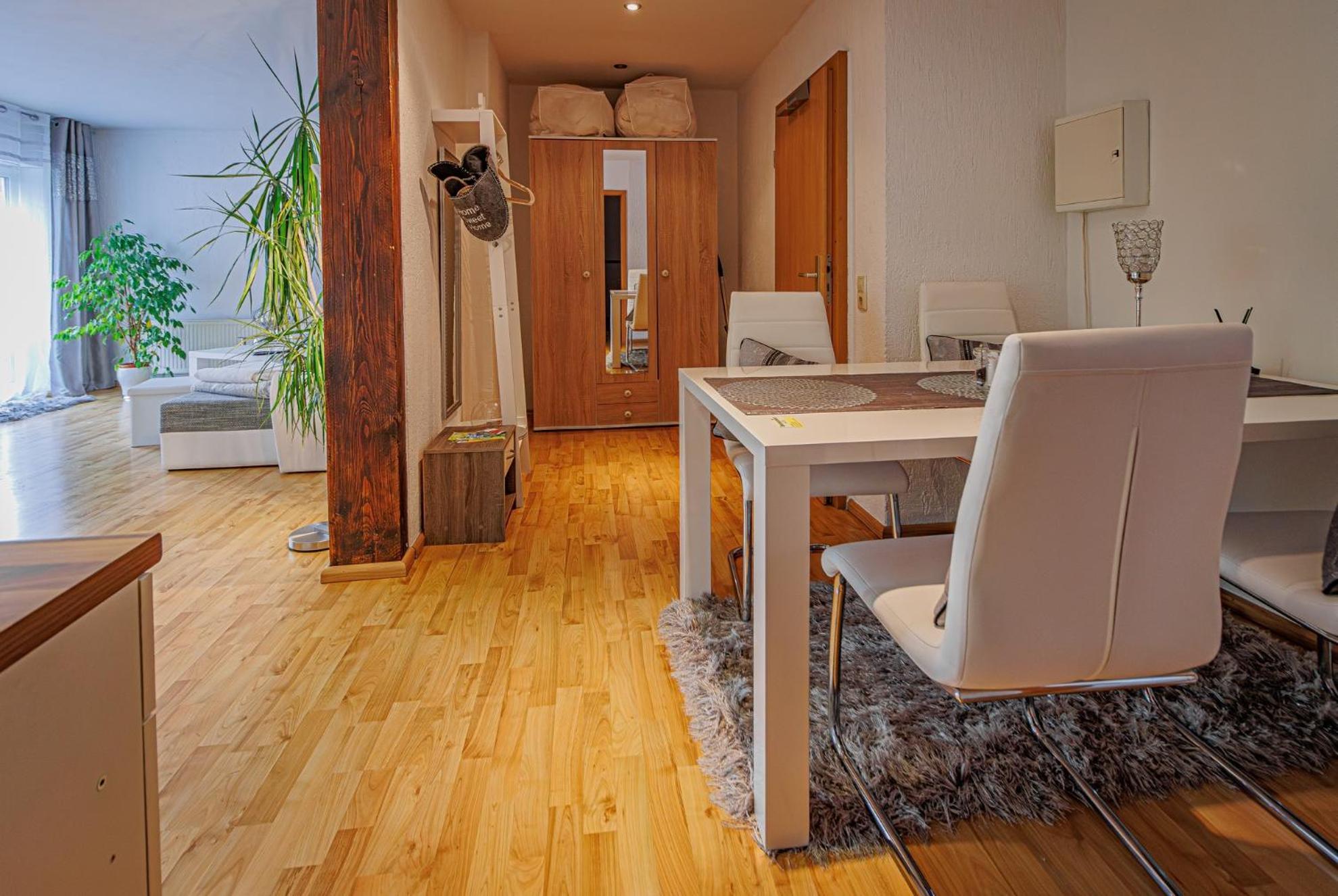Wohnen Ueber Einem Mediterranen Restaurant,Apartment 2 Oder 3 Лейпциг Екстер'єр фото