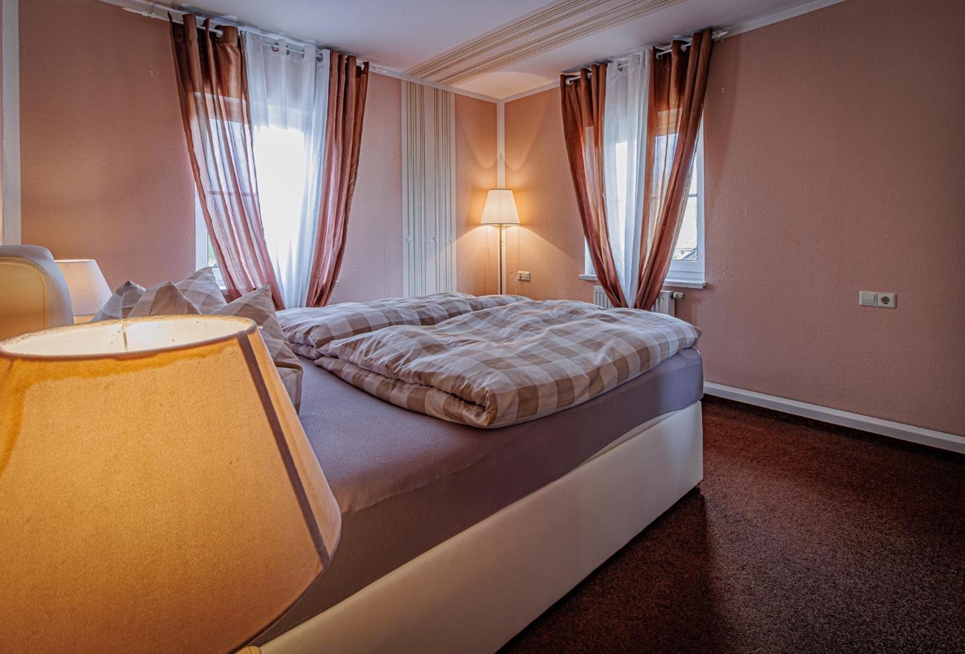 Wohnen Ueber Einem Mediterranen Restaurant,Apartment 2 Oder 3 Лейпциг Екстер'єр фото