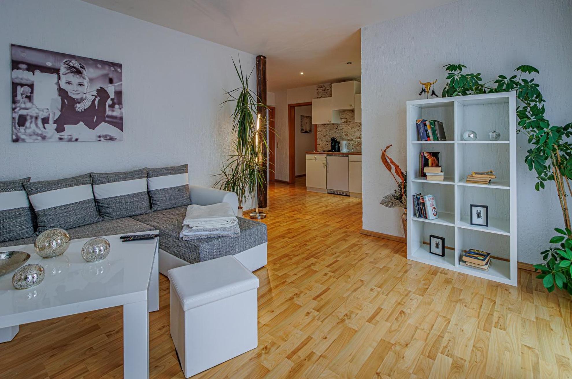 Wohnen Ueber Einem Mediterranen Restaurant,Apartment 2 Oder 3 Лейпциг Екстер'єр фото