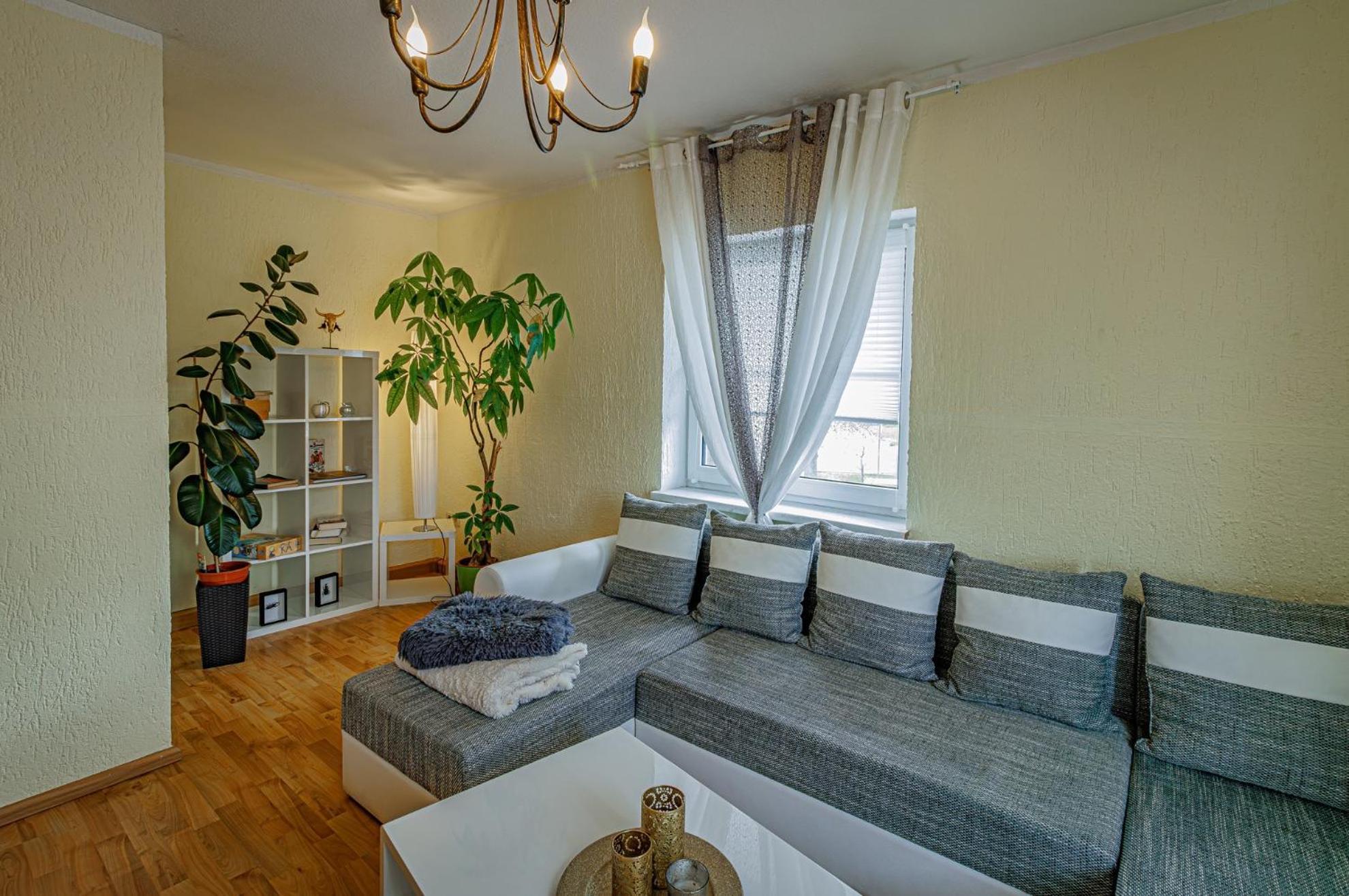 Wohnen Ueber Einem Mediterranen Restaurant,Apartment 2 Oder 3 Лейпциг Екстер'єр фото